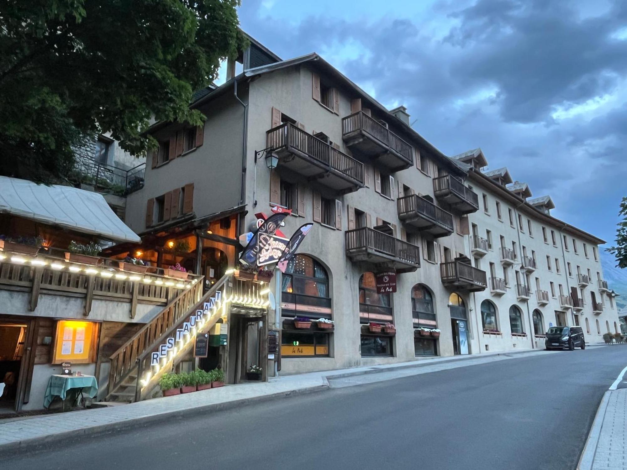 Hotel Des Alpes - Skiers & Bikers Lodge La Grave Exterior photo